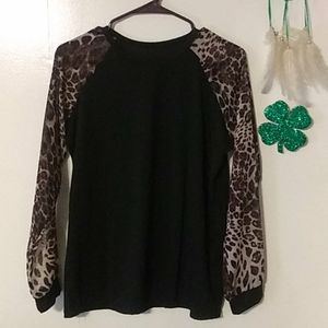 🎉Long sleeved top🎉